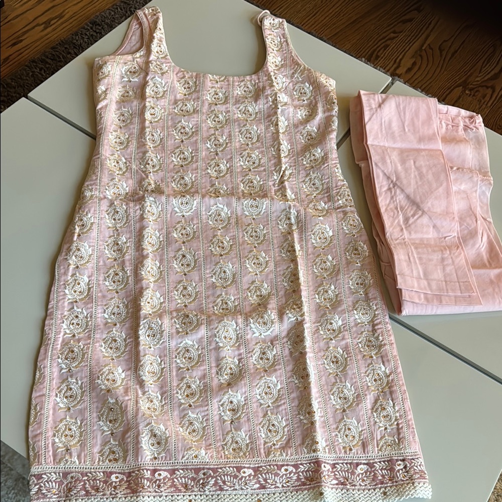 Elegant Pink Floral Churidaar salwar kurta ( Final Sale)